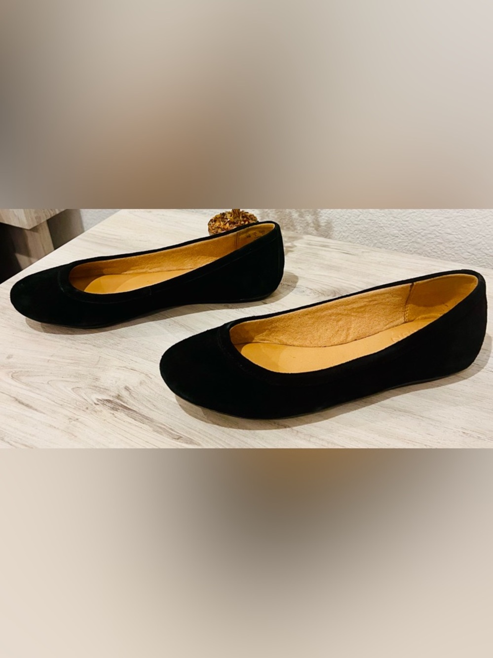 Naturalizer Brittany Black Suede Ballet Flats Size 7M Classic Comfort